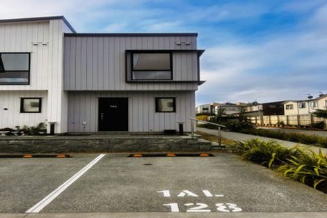 Photo of property in 1 Aumarire Lane, Favona, Auckland, 2024