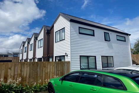 Photo of property in 133b Lancaster Road, Beach Haven, Auckland, 0626