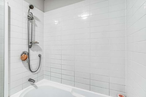 Photo of property in 24/94 Glengarry Road, Glen Eden, Auckland, 0602