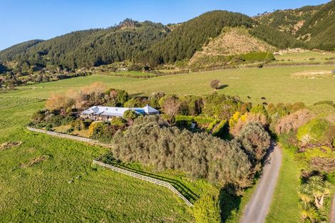 Photo of property in 55 Octavius Road, Peka Peka, Waikanae, 5391