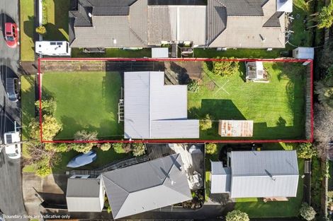 Photo of property in 17 Pine Road, Orewa, 0931