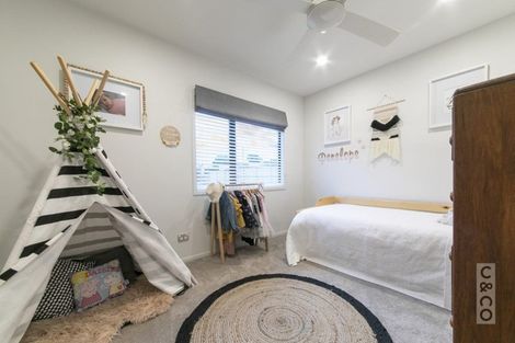 Photo of property in 27 Maude Street, Riverhead, 0820