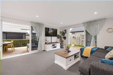 Photo of property in 20 Toi Place, Papamoa, 3118