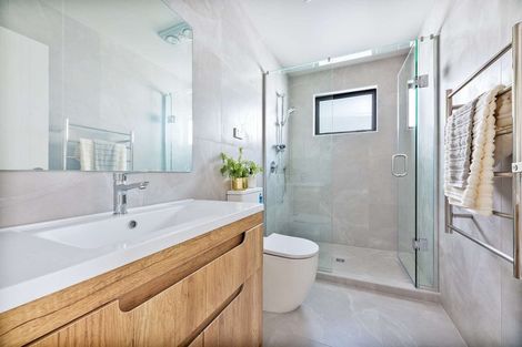Photo of property in 30 Whakato Avenue, Kumeu, 0810