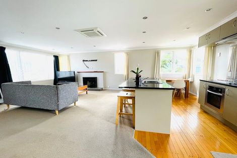 Photo of property in 44 Strid Road, Te Atatu South, Auckland, 0610