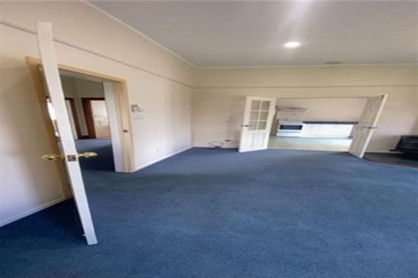 Photo of property in 16 Botanical Road, Takaro, Palmerston North, 4412