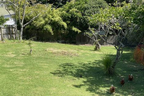 Photo of property in 76 Verran Road, Birkdale, Auckland, 0626