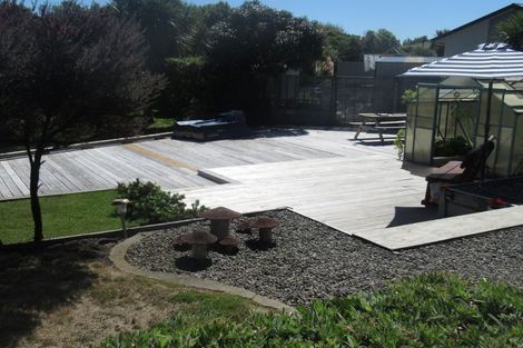 Photo of property in 3 Moss Lane, Raumati Beach, Paraparaumu, 5032