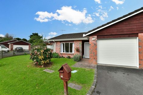 Photo of property in 15 The Grove, Red Beach, 0932