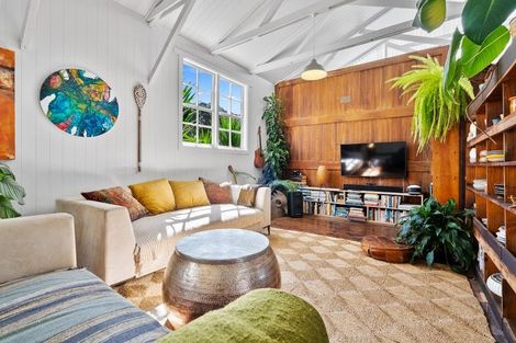 Photo of property in 6 Domain Road, Onerahi, Whangarei, 0110