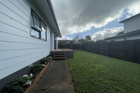 Photo of property in 94 Roberts Road, Te Atatu South, Auckland, 0610