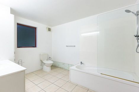 Photo of property in 14b Domanski Crescent, Owhiro Bay, Wellington, 6023