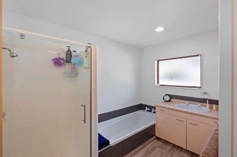 Photo of property in 8 Katherine Place, Bellevue, Tauranga, 3110