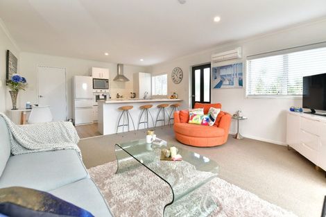 Photo of property in 21b Bonita Avenue, Stanmore Bay, Whangaparaoa, 0932