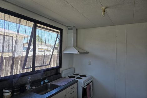Photo of property in 1/15 Starforth Place, Henderson, Auckland, 0612