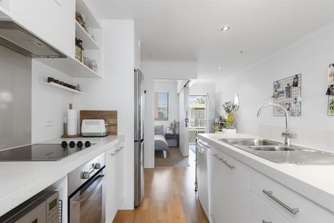 Photo of property in 312/332 Maunganui Road, Mount Maunganui, 3116