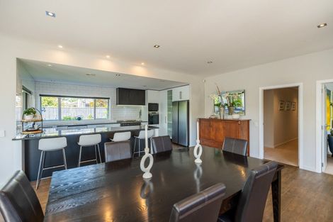 Photo of property in 8 Petrel Close, Paraparaumu Beach, Paraparaumu, 5032