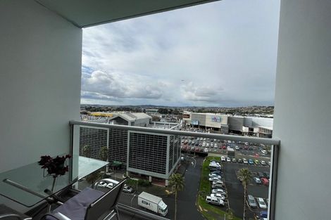 Photo of property in 903/17 Osterley Way, Manukau, Auckland, 2104