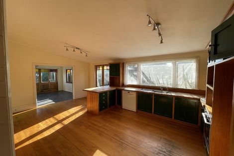 Photo of property in 164 Saint Aubyn Street, New Plymouth, 4310