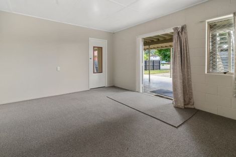 Photo of property in 1 Gifford Place, Utuhina, Rotorua, 3015
