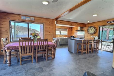 Photo of property in 404 Main North Road, Bay View, Napier, 4104