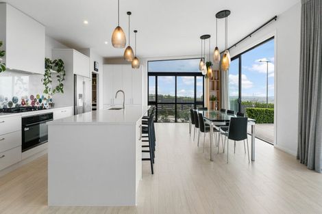 Photo of property in 2 Kohe Way, Pukekohe, 2120