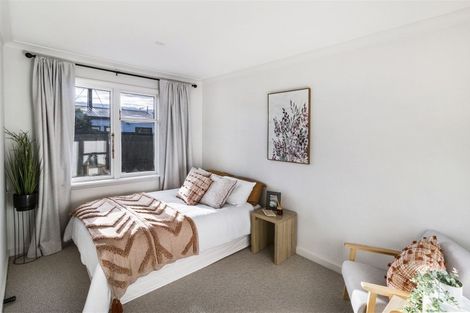 Photo of property in 98 Amyes Road, Hornby, Christchurch, 8042