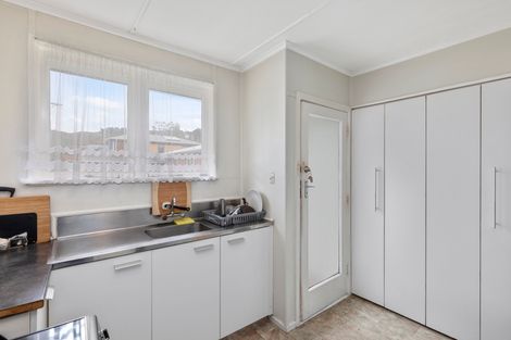 Photo of property in 1033 Fergusson Drive, Clouston Park, Upper Hutt, 5018