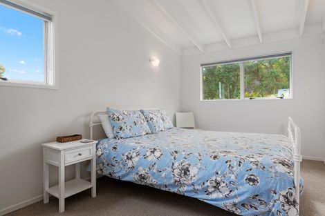 Photo of property in 5 Clinton Road, Tawharanui Peninsula, Warkworth, 0986
