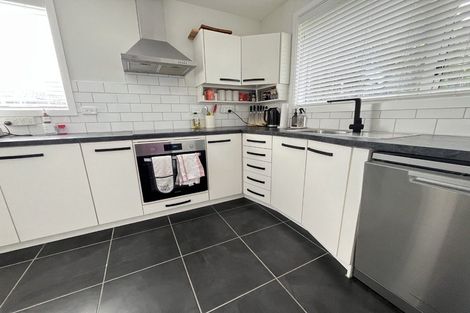 Photo of property in 28 Ingrid Street, Parklands, Christchurch, 8083