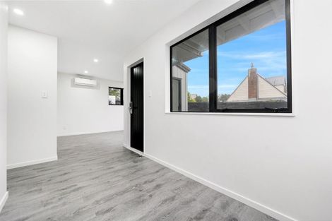 Photo of property in 19a Farwood Drive, Henderson, Auckland, 0612