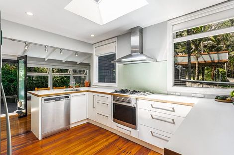 Photo of property in 80 Motutara Road, Muriwai, Waimauku, 0881