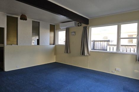 Photo of property in 51 The Parade, Island Bay, Wellington, 6023