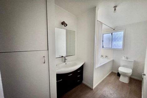 Photo of property in 6/66 Astley Avenue, New Lynn, Auckland, 0600