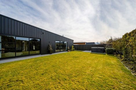 Photo of property in 13 Eden Close, Wanaka, 9305