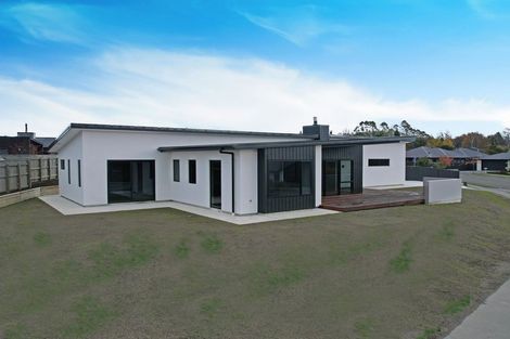 Photo of property in 18 Avoca Drive, Waiareka Junction, Oamaru, 9401