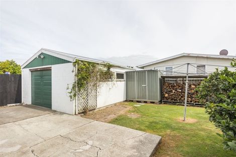 Photo of property in 1 Charwell Place, Highbury, Palmerston North, 4412