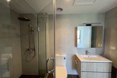 Photo of property in 1 Buscomb Avenue, Henderson, Auckland, 0610