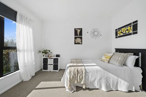 Photo of property in 37 Leeward Drive, Whitby, Porirua, 5024