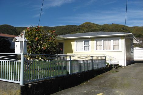 Photo of property in 14 Ruthven Road, Wainuiomata, Lower Hutt, 5014