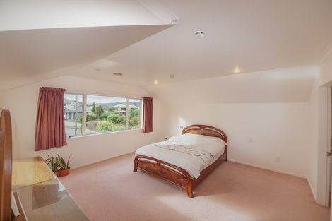 Photo of property in 3 Waverton Terrace, Churton Park, Wellington, 6037