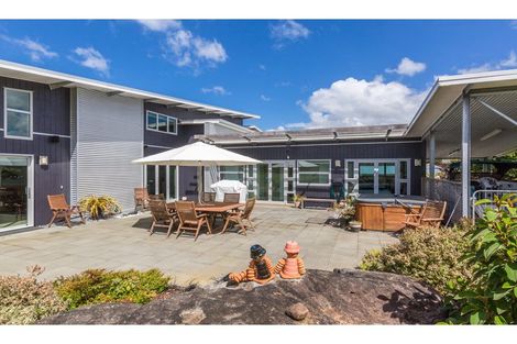 Photo of property in 16 Edkins Road, Kerikeri, 0230