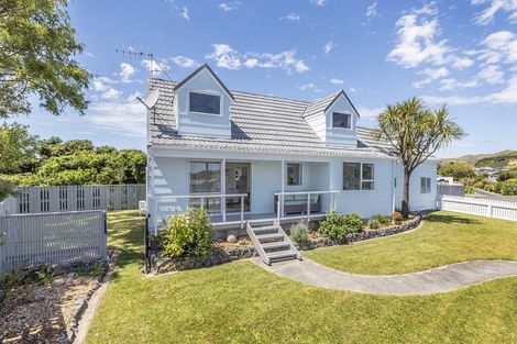 Photo of property in 35 James Cook Drive, Whitby, Porirua, 5024