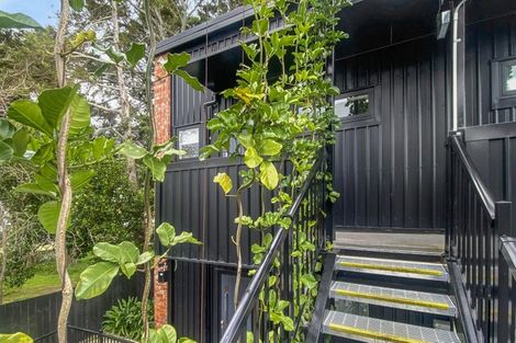 Photo of property in 15 Whakarato Way, Takanini, 2112