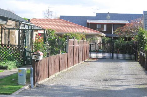 Photo of property in 20a Karu Crescent, Waikanae, 5036