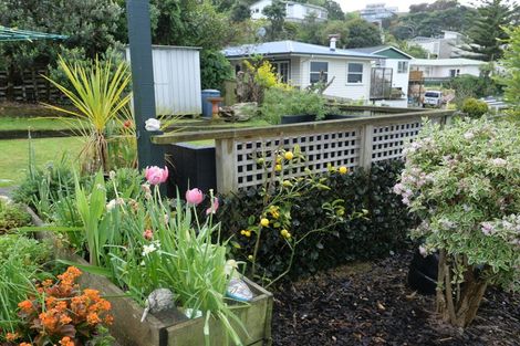 Photo of property in 82 Severn Street, Island Bay, Wellington, 6023