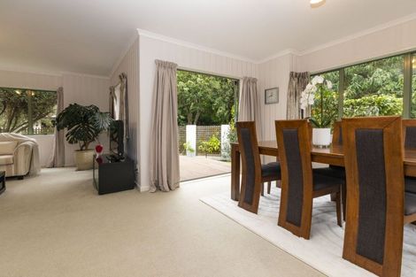 Photo of property in 2 The Glen, Hokowhitu, Palmerston North, 4410