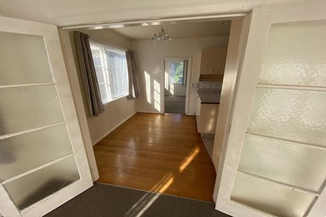 Photo of property in 158f1 Newlands Road, Newlands, Wellington, 6037