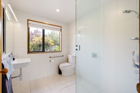 Photo of property in 4 Cedar Place, Amberley, 7410