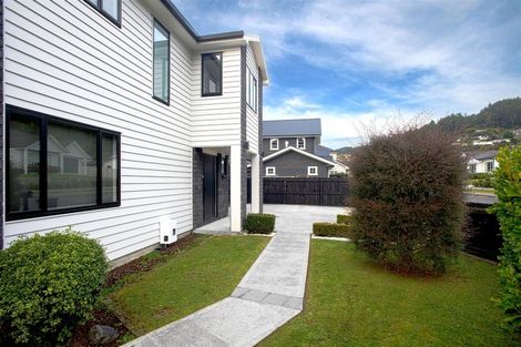Photo of property in 36 Kurth Crescent, Silverstream, Upper Hutt, 5019